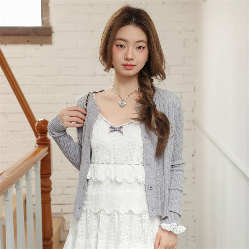 CLOUDSEASON麻花圆领开衫春款2026新款上衣短款气质灰色针织外套