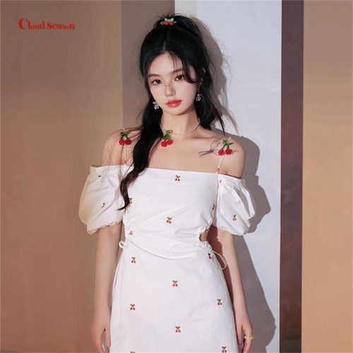CLOUDSEASON樱桃露腰连衣裙