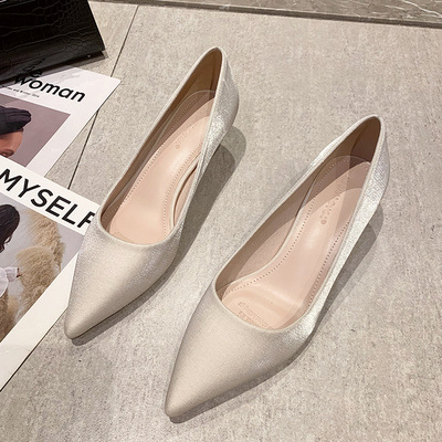 726新娘结婚鞋新款女婚纱两穿红色秀禾鞋子中式高跟细跟3cm5cm7cm