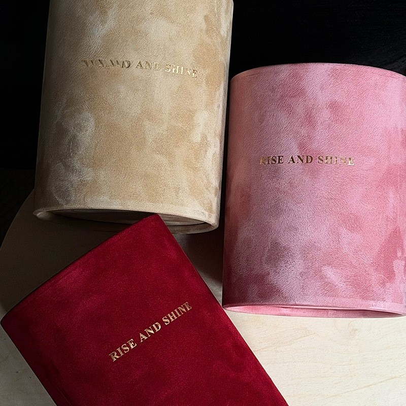 粉色丝绒圆桶英文烫金布料抱抱桶圣诞节鲜花束插花桶花艺手工diy,鲜花速递/花卉仿真/绿植园艺,花艺包装盒,淘宝优惠券,粉丝福利购,淘宝优惠卷