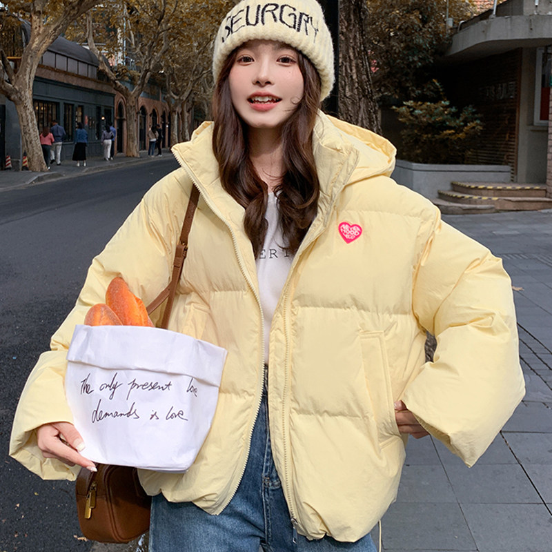 奶黄色羽绒棉服女2025冬季新款宽松保暖连帽面包服小个子短款外套