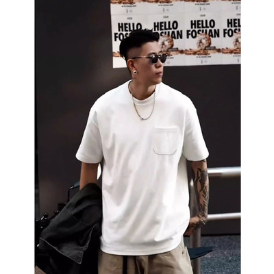 小口袋休闲短袖体恤男大码极简风