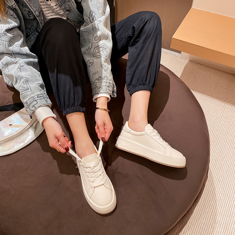 브랜드관에서 눈물을 흘리게 만든 것은 어젯밤의 바텐더뿐만이 아니었습니다