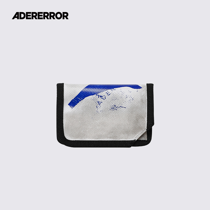 ADERERROR可收纳印染细节