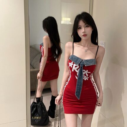 美式红色吊带连衣裙女夏季纯欲辣妹性感包臀裙绝美领带抹胸小裙子