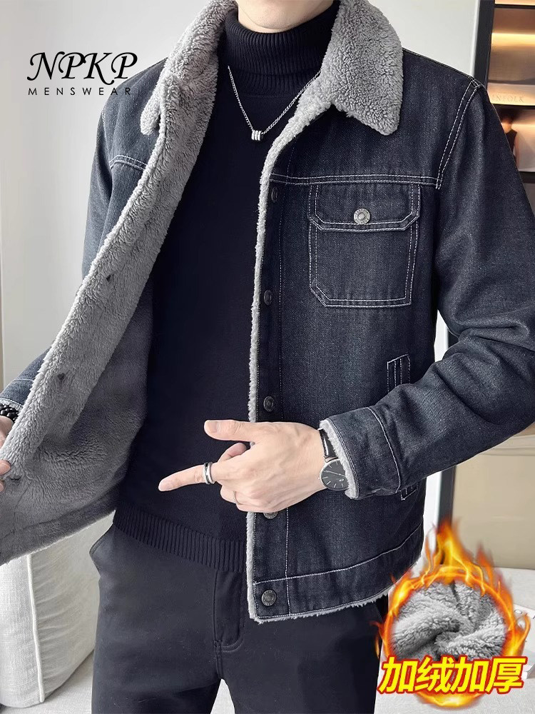 牛仔外套男秋冬款新款大码加绒加厚翻领夹克棉衣潮牌痞帅短款衣服