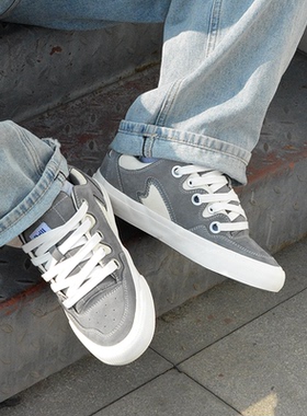尖石SHRILL STONE水泥灰翻毛皮男女款低帮专业面包滑板鞋JS230204