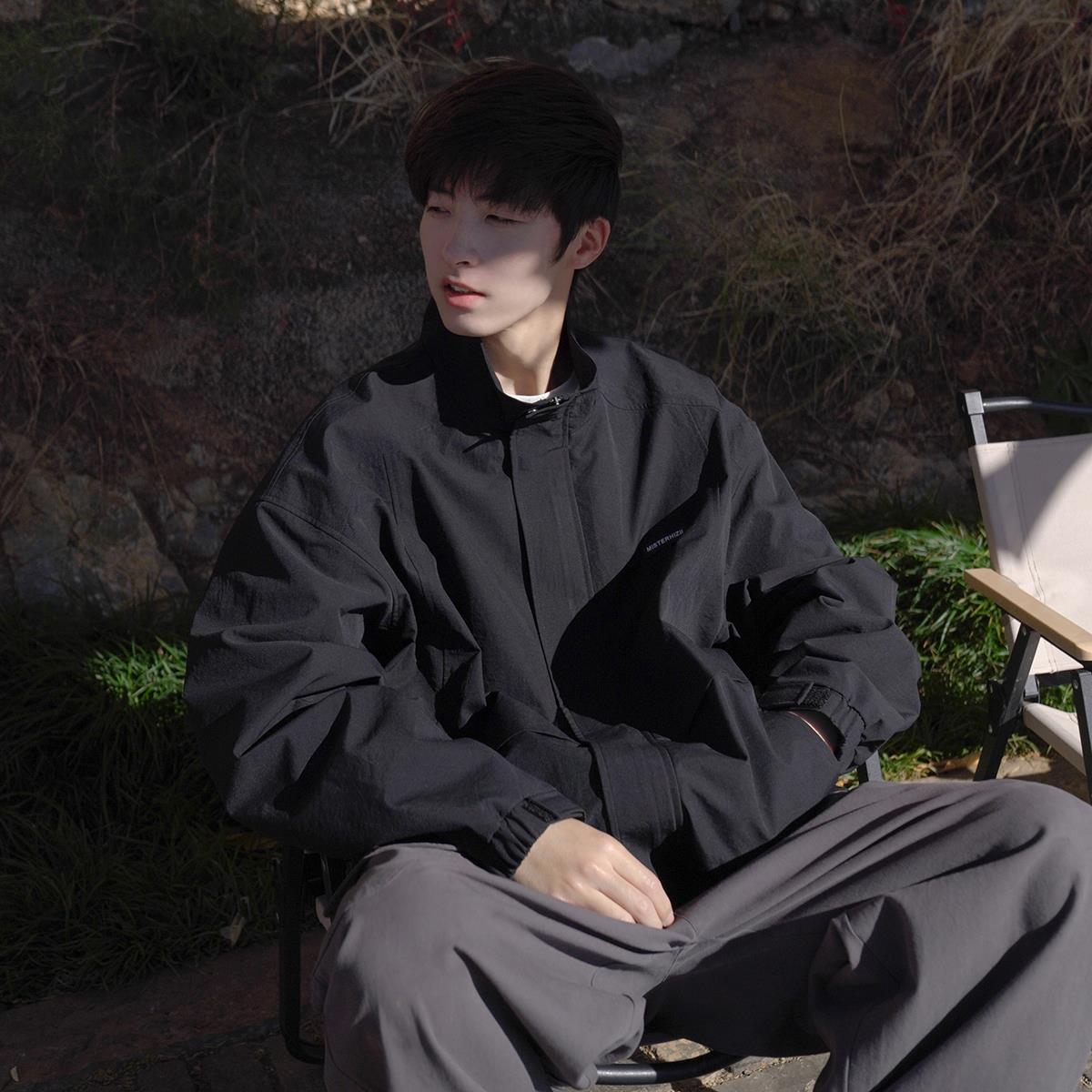 GOGOSOON春秋新款男士夹克立领字母贴标潮流宽松外套学生上衣男