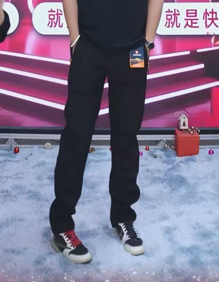 【富婆她来了】宠粉心意盒20 加绒冲锋裤