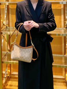 高级质感女包流浪包小号单肩斜跨手提腋下包 经典 香港2025新款 时尚