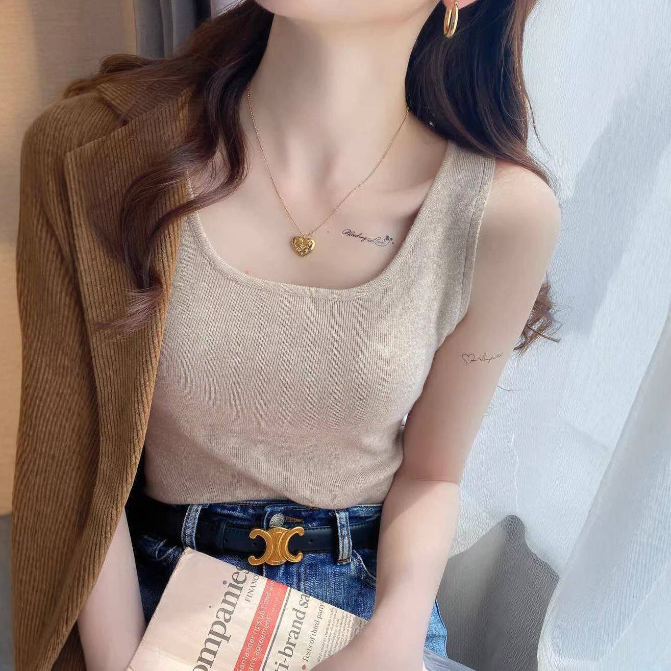 杏白色针织吊带背心女西装内搭2026秋新款高级感打底外穿无袖上衣