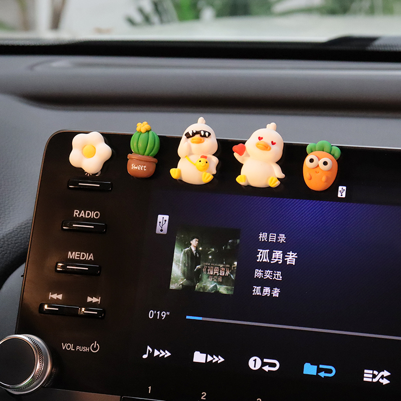 汽车摆件可爱鸭子饼干