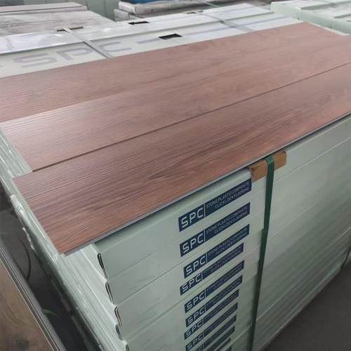 木纹装饰spc石塑地板防水自粘酒店旧房翻新型环保乙烯spc地板直销