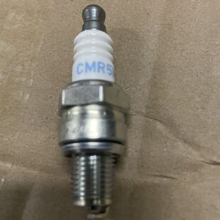 进口新款 81T火花塞高端火花塞 10个装 FS120火花塞543R