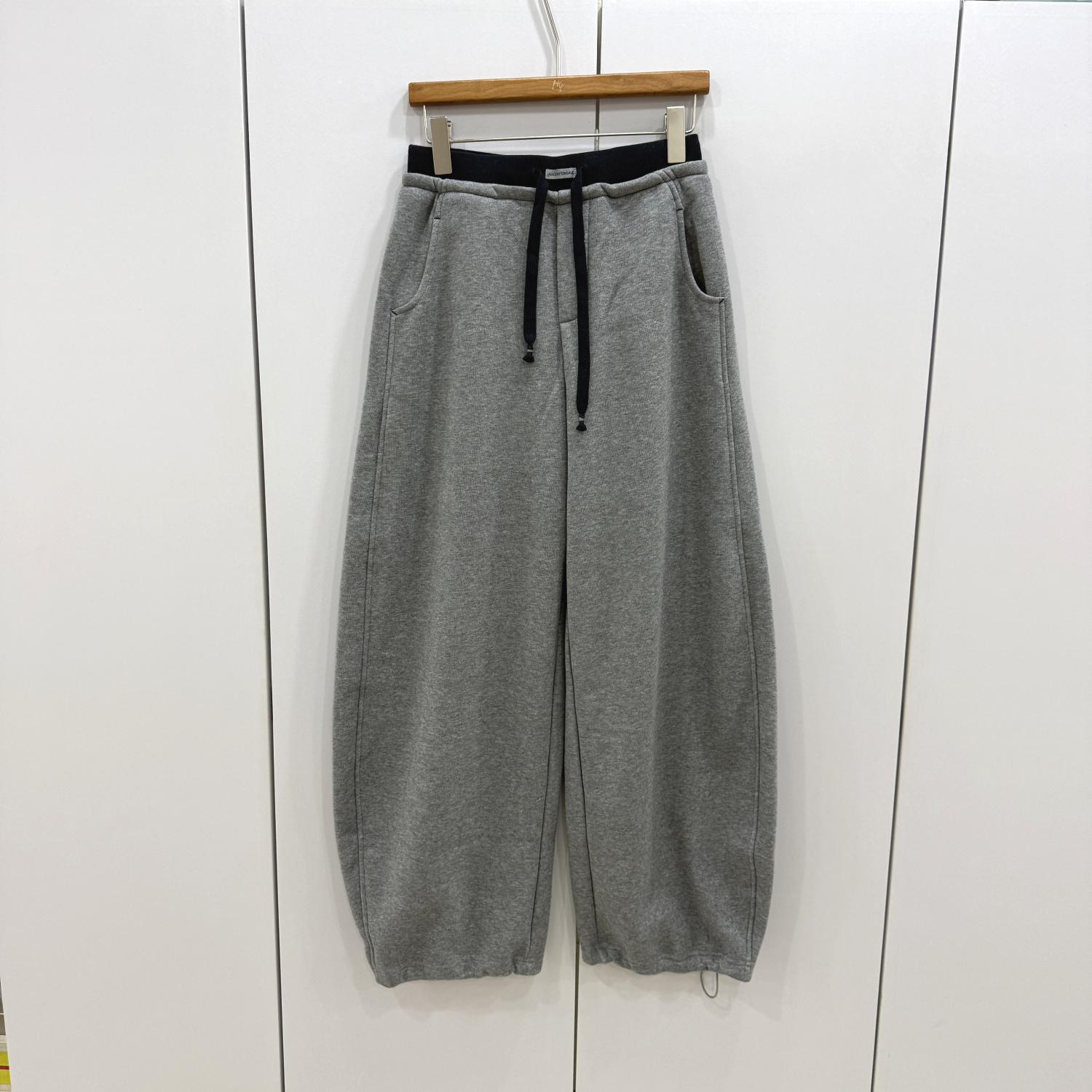 L9370-1欧洲站2025冬款时尚松紧腰抽绳休闲裤百搭加绒弯刀卫裤女