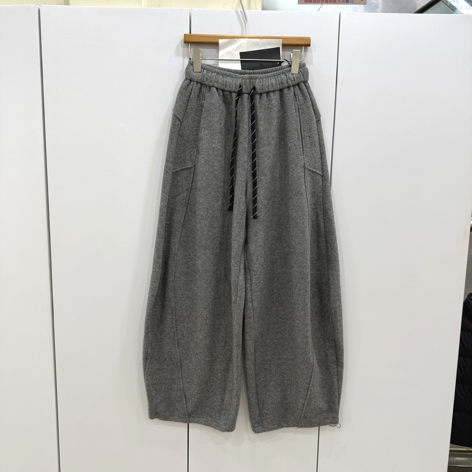 F3669-1欧洲站2025冬时尚高腰显瘦百搭宽松阔腿加绒弯刀休闲卫裤