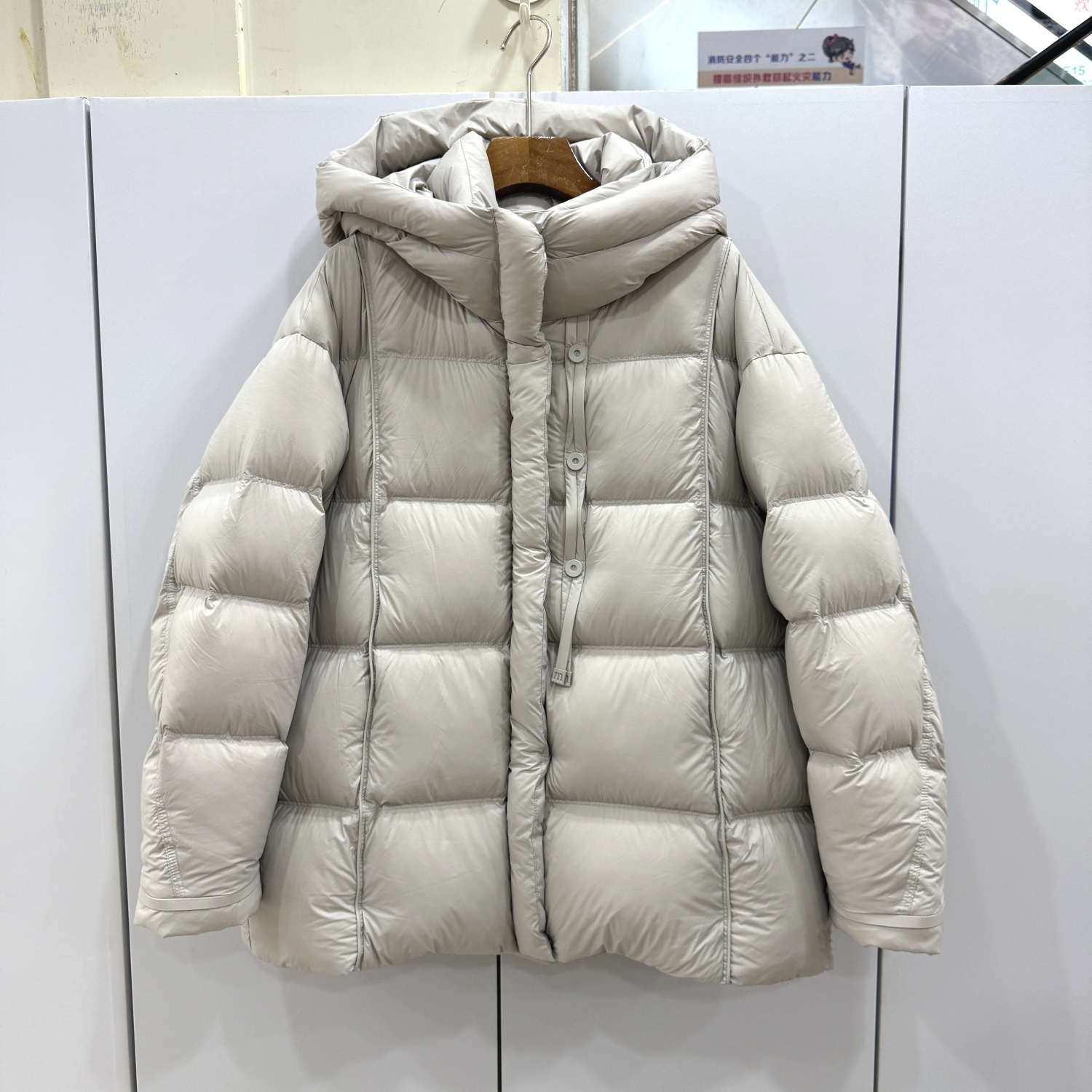 Z7718欧洲站2025冬门禁拉链订纽扣设计感泡芙时尚连帽中长羽绒服