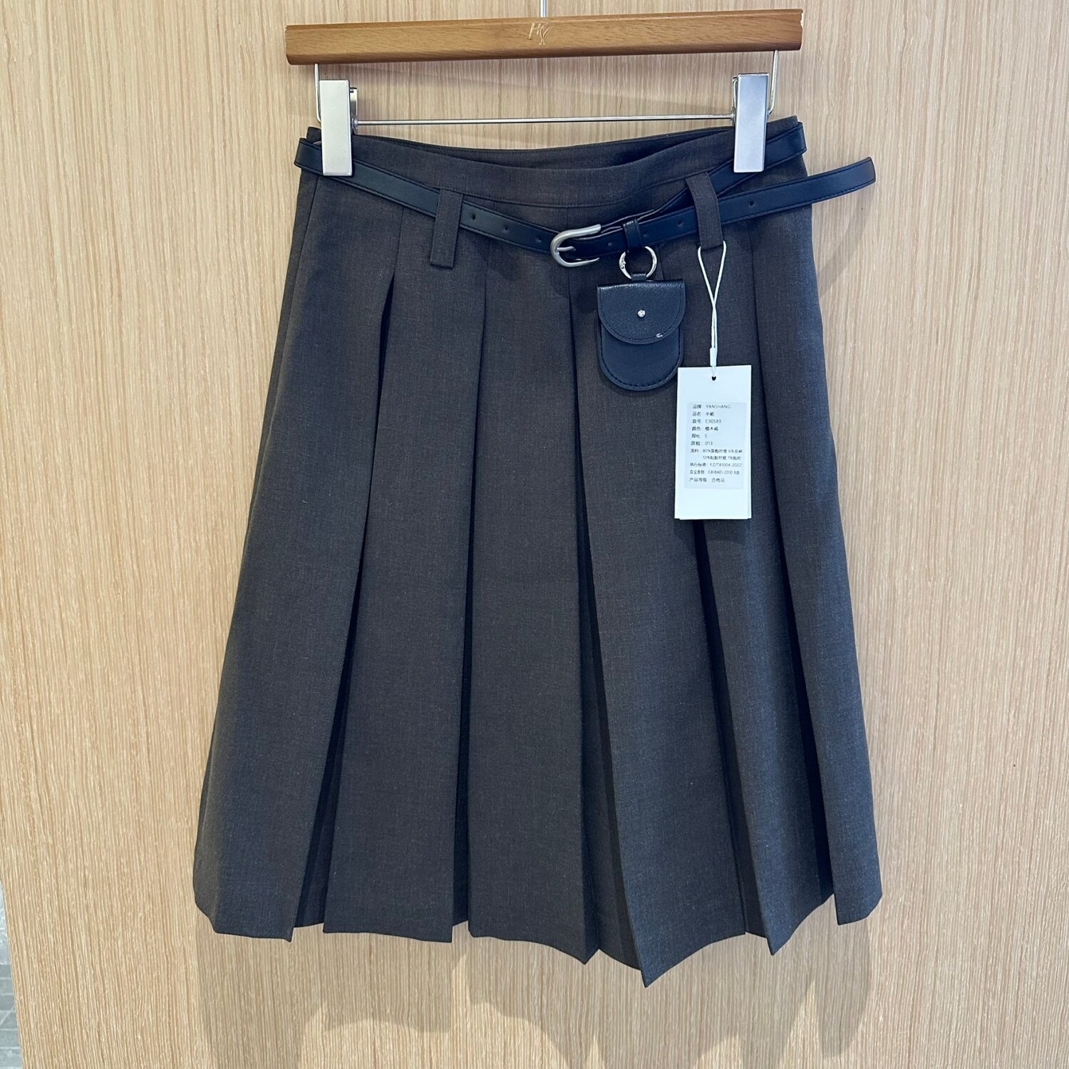 C90589欧货韩系学院风百褶半身裙女高腰A字裙气质防走光显瘦中裙