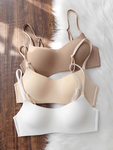 一片式 无痕内衣女小胸聚拢上托防下垂无钢圈舒适透气文胸罩 薄款