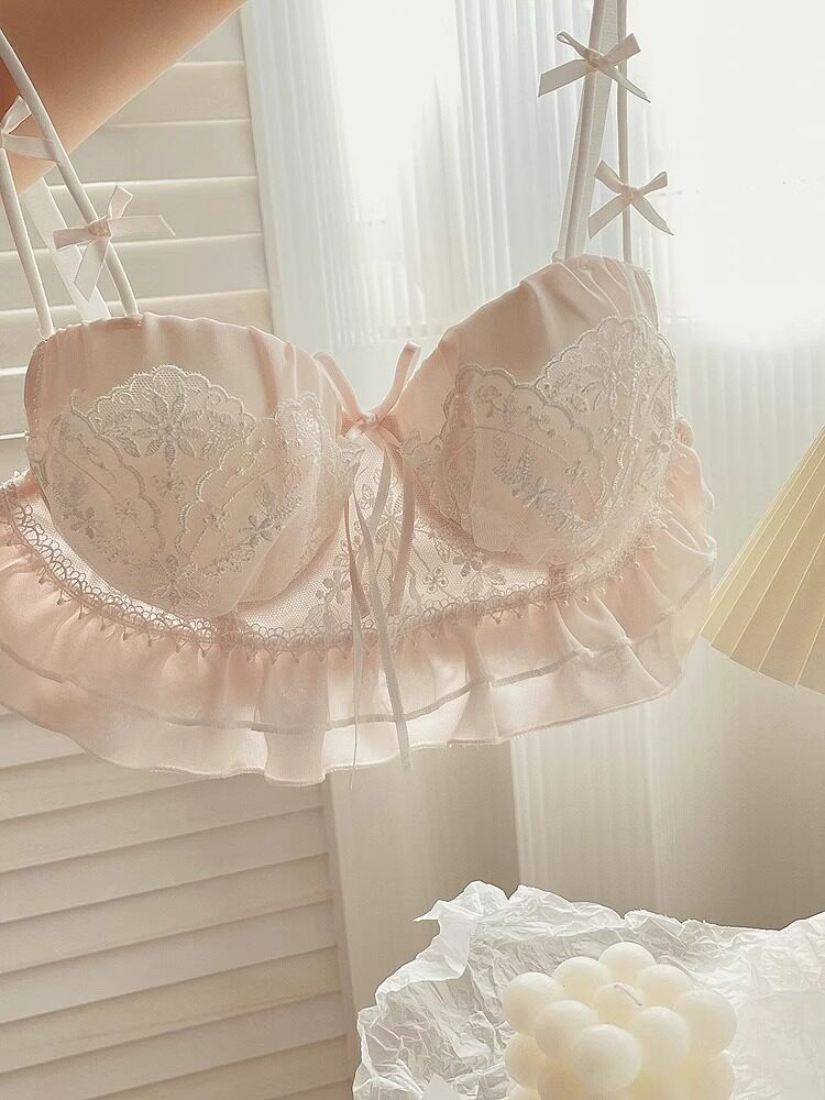 日系洛丽塔蕾丝文胸套装半杯甜美性感内衣女聚拢小胸上托纯欲少女