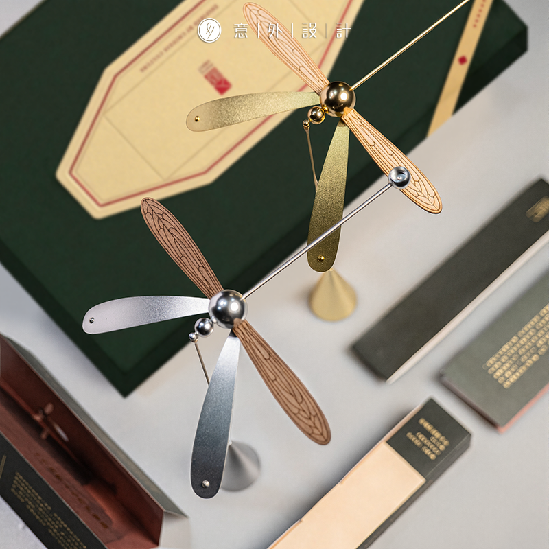 H的礼物清单丨「蜻蜓/风之舞」意外设计创意平衡不倒翁扩香器礼物