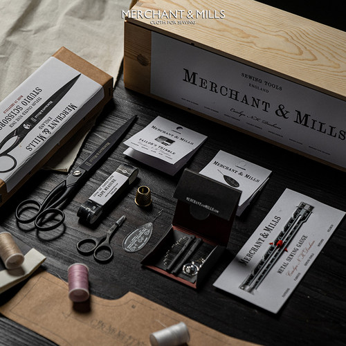 「知名裁缝工具」针线包礼盒装