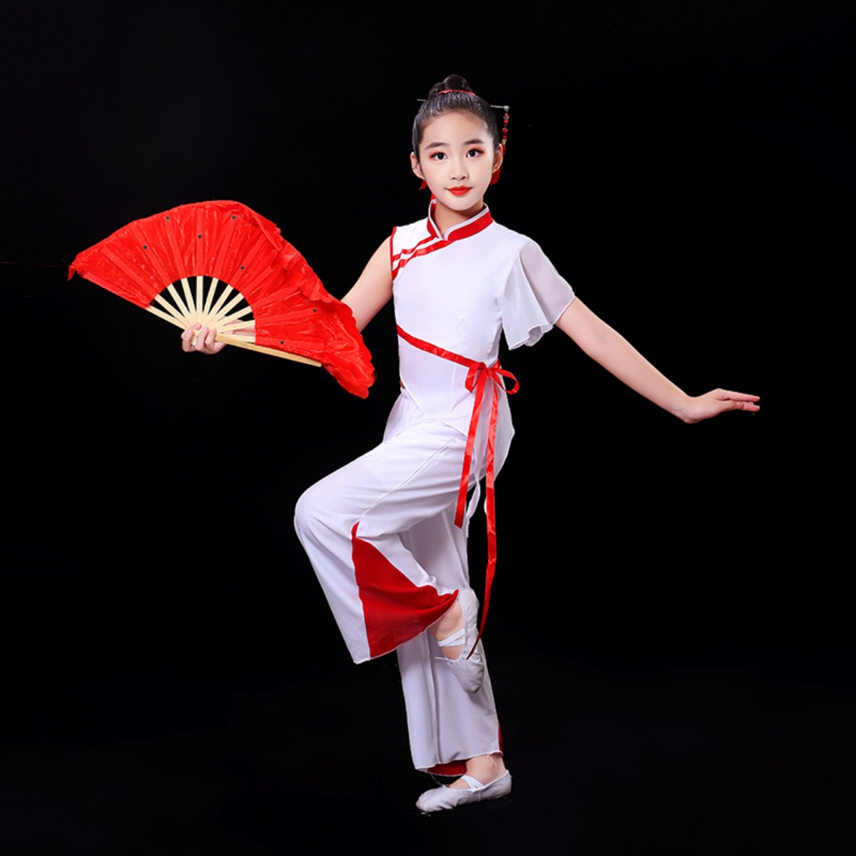 儿童红色摇篮舞蹈服六一演出服古典舞学生表演中国风练功服扇子舞