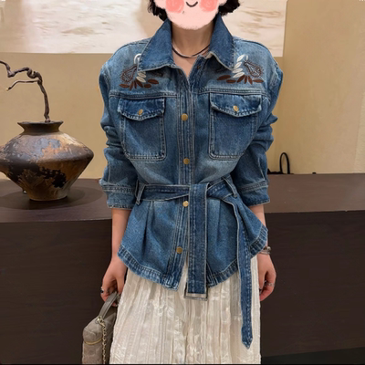 炸街刺绣做旧翻领牛仔外套女2026年春季新款复古港风短款夹克上衣