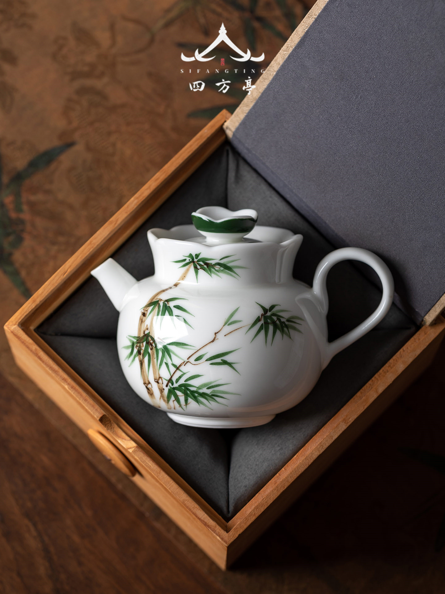 手绘白瓷茶壶2025新款景德镇单壶家用陶瓷泡茶壶球孔过滤功夫茶具