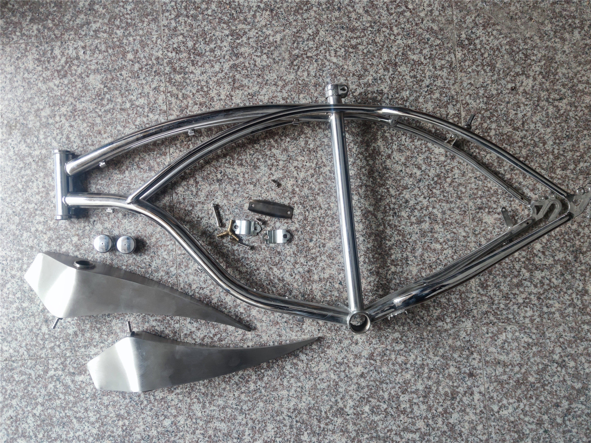 Cruiser Bike Frame Retrofit Dual Tank Motorized Bike油箱车架