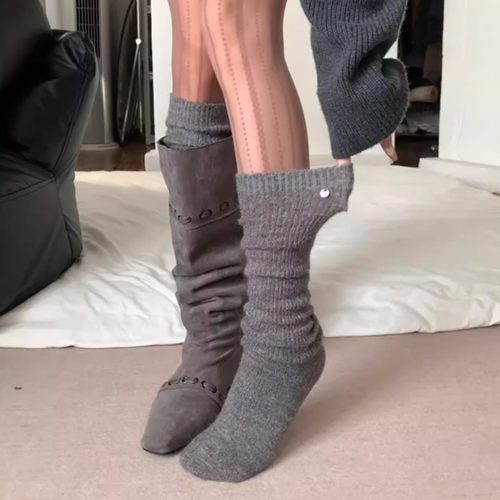 灰色是真的很高级啊~毛绒羊毛袜