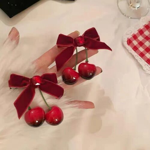 红色樱桃蝴蝶结发夹女