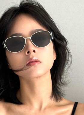 复古老钱风薯薯镜黑色墨镜女凹造型海边太阳眼镜女猫眼防晒高级感