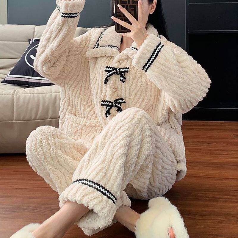 睡衣女款2026新款高级感小香风珊瑚绒加厚保暖外穿家居服套装