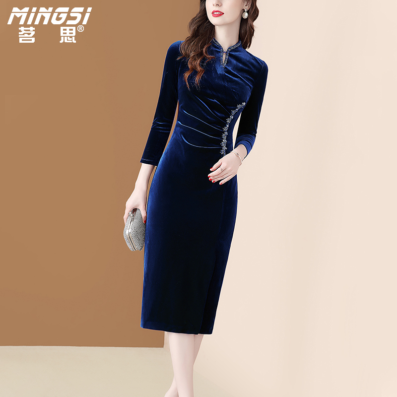 茗思名媛气质金丝绒连衣裙女2023秋冬新款修身钉珠开叉包臀旗袍裙