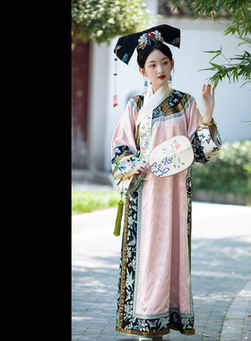 镜花绾云丨一城风絮丨冬款粉色提花绣花如意云头晚清旗装宫庭氅衣