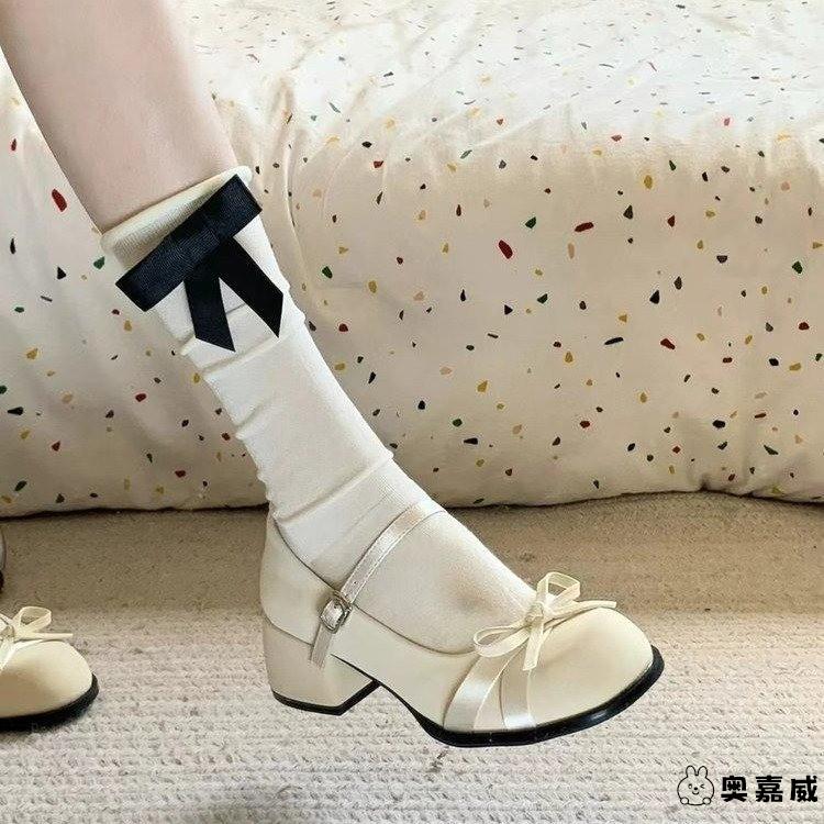 白色玛丽珍鞋女2025新款春季百搭蝴蝶结法式浅口单鞋学院风小皮鞋