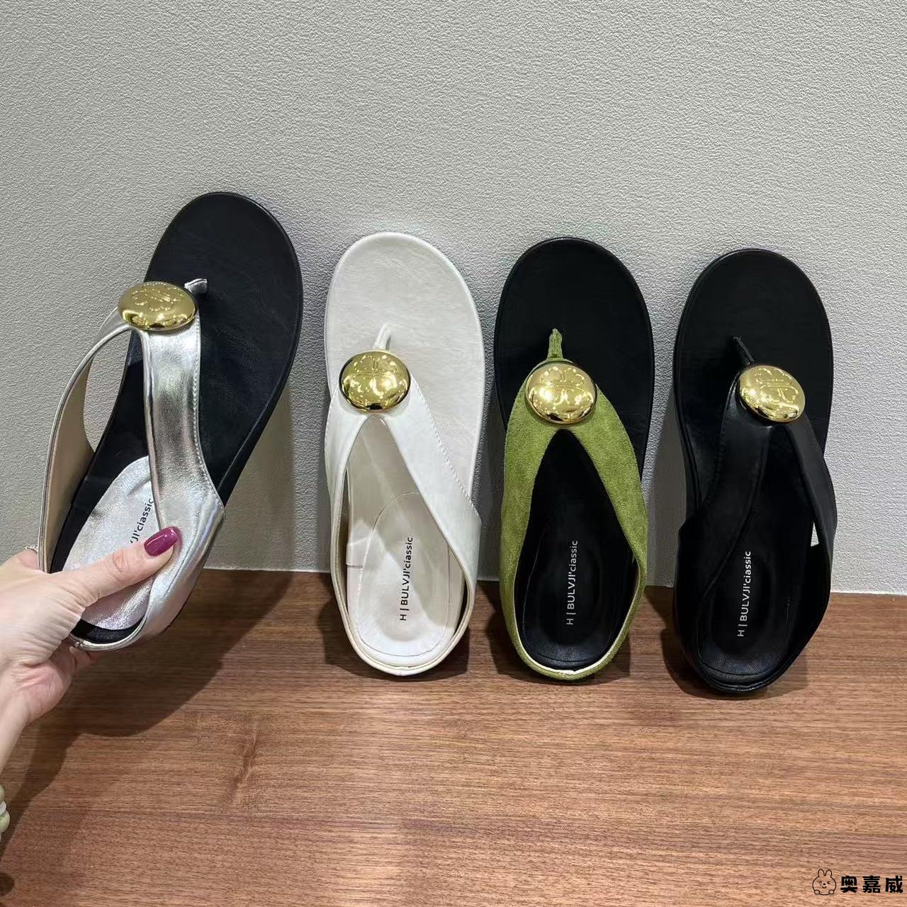 法式内增高坡跟银色韩版夹趾人字拖鞋女秋外