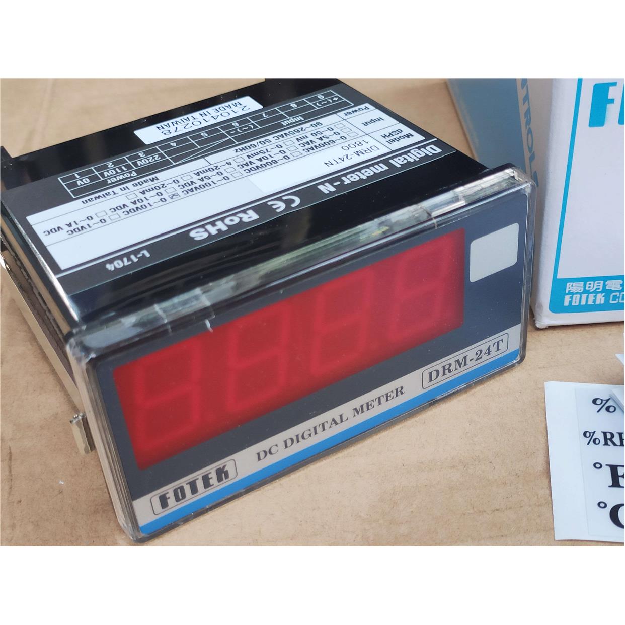 原装FOTEK台湾阳明DRM-24TN新款转速表数字式电压表数显表DRM-24T