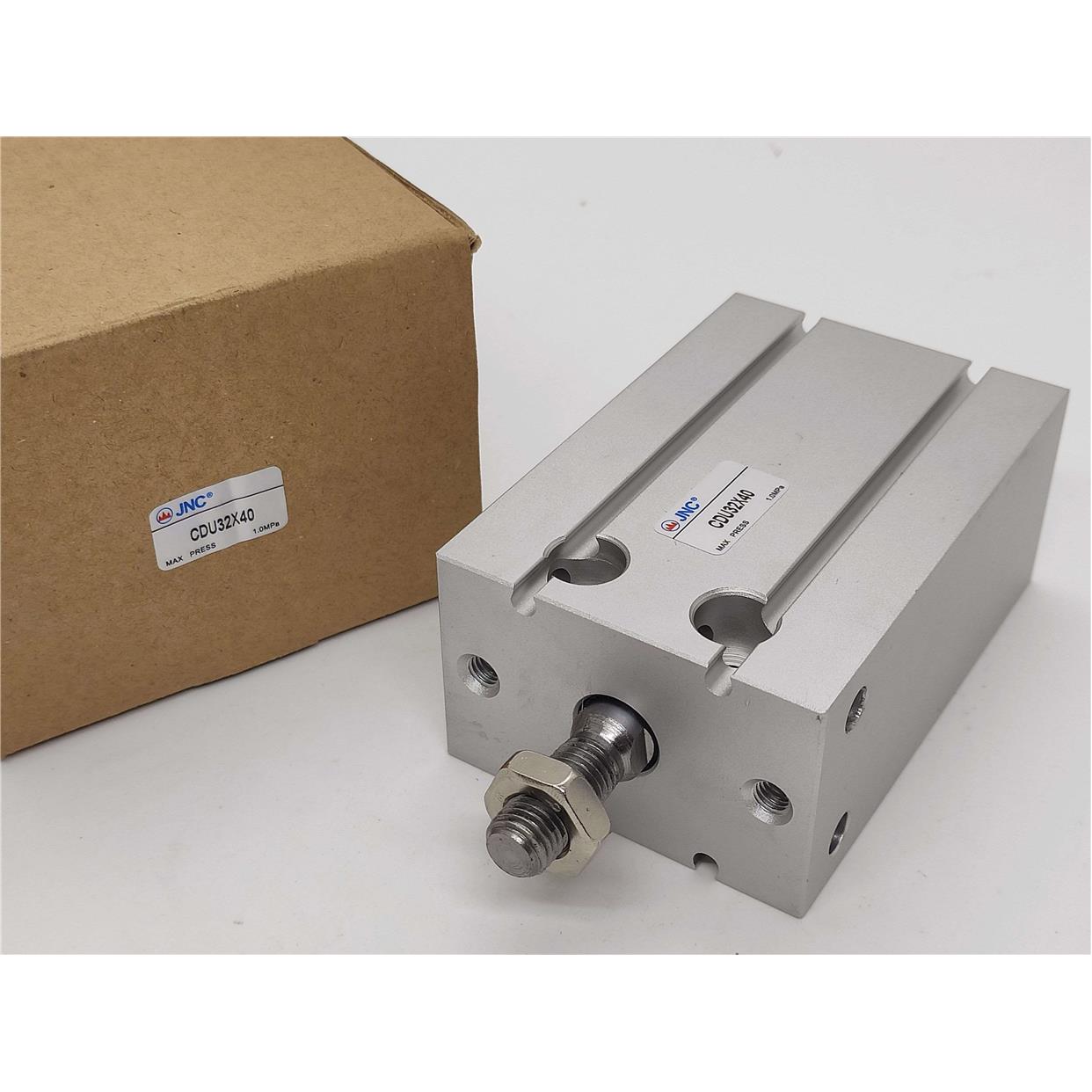 JNC多位置MD/CUK/CDU32*5 10 15 20 25 30 40 50D-S小型气动气缸
