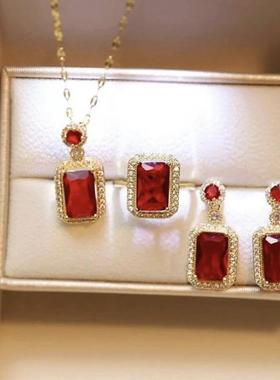 吊坠女夏小众高级设计感锁骨链轻奢百搭祖母绿项链耳环套装高级感