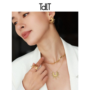 欧美首饰套装叠戴项链戒指耳钉女款2026新款配饰高级感轻奢设计感