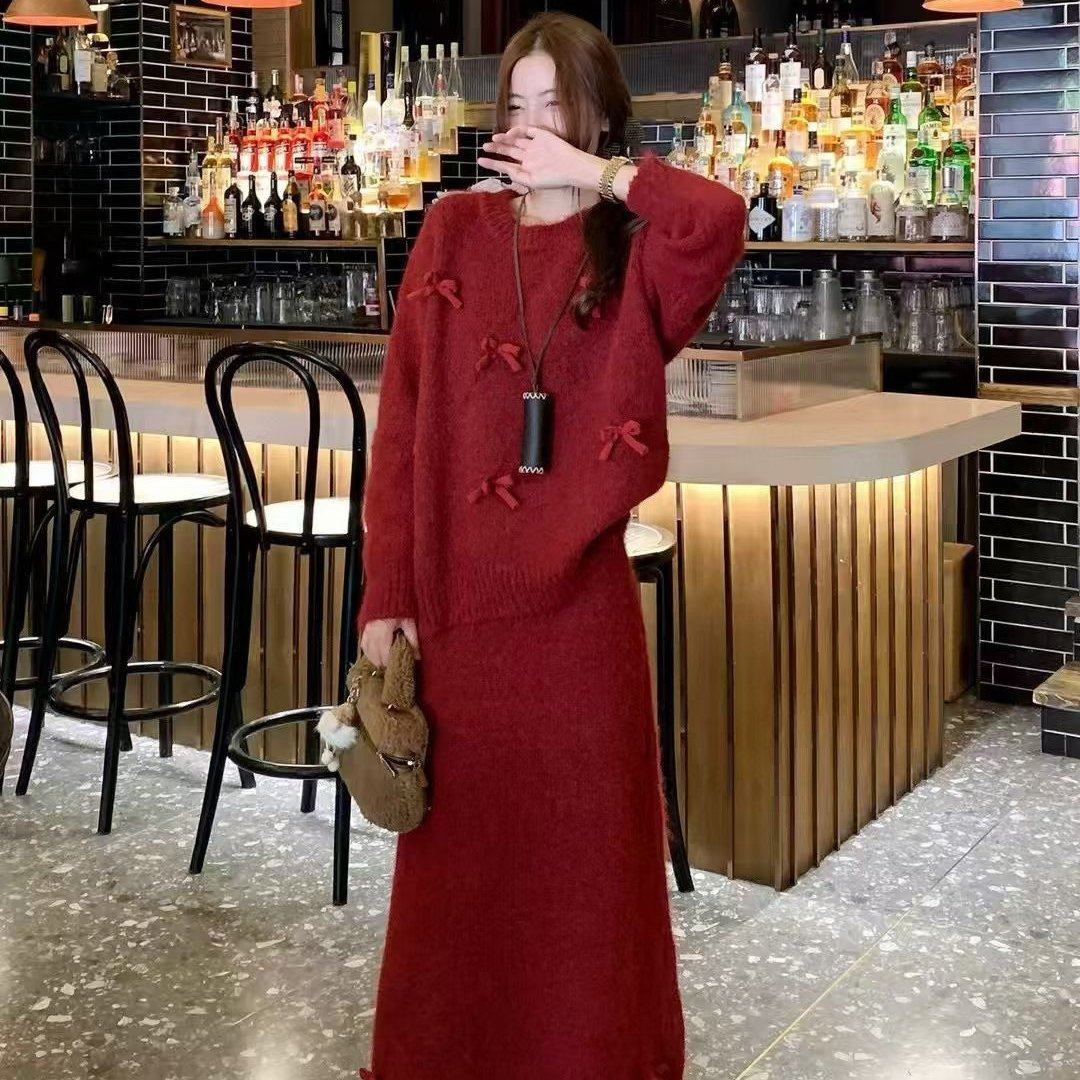 圣诞穿搭超好看针织红色连衣裙子女2025新款秋冬气质短裙两件套装