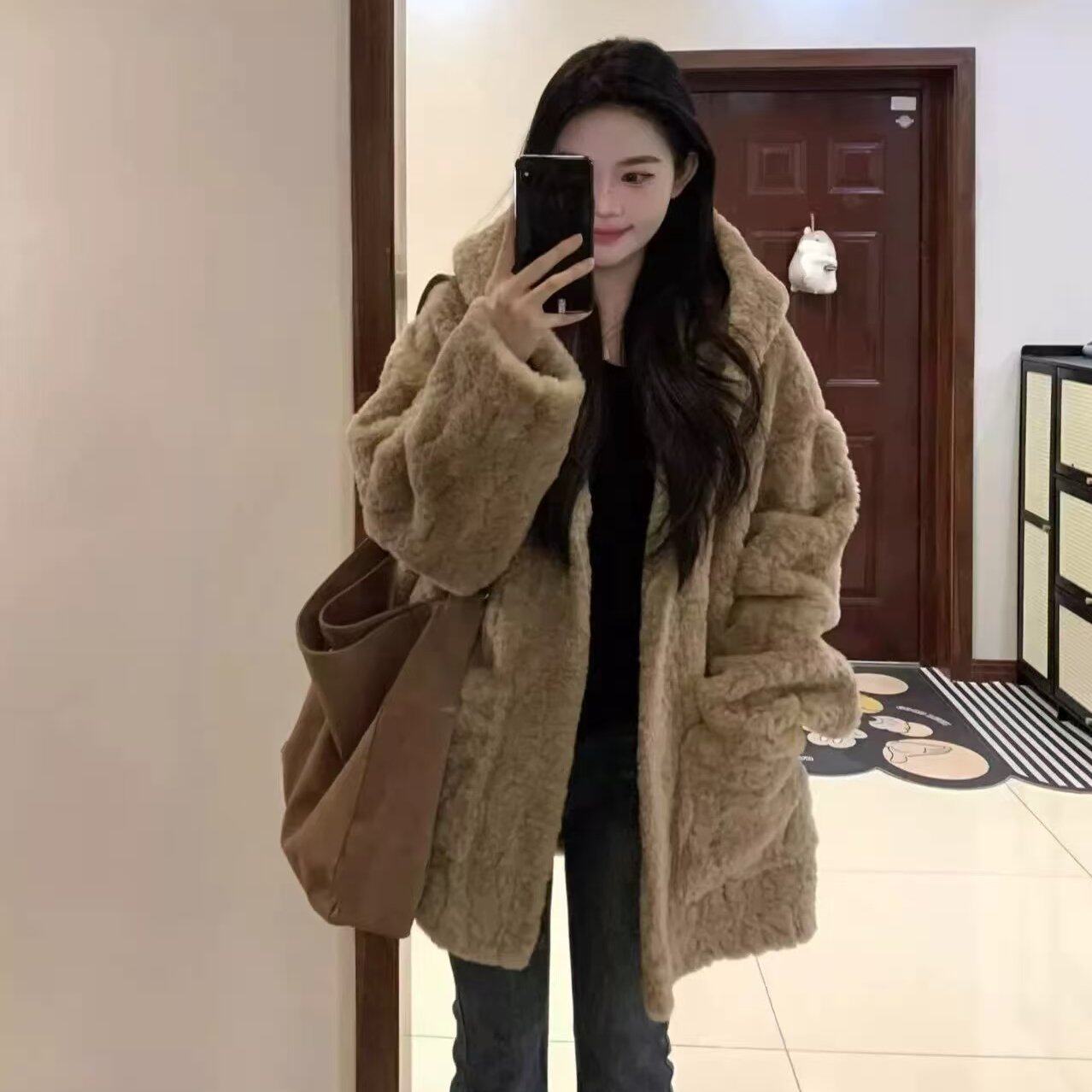 韩系环保羊羔毛连帽斗篷中长款皮草大衣女秋冬季加厚宽松毛毛外套