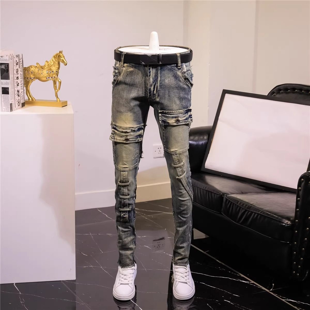 欧美潮牌男士破洞牛仔裤潮流个性修身小脚长裤子复古做旧拼接机车