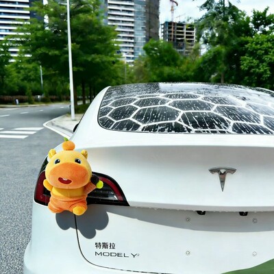 水豚噜噜女生车载饰品摆件车身挂件装饰汽车尾部后备箱毛绒防撞贴