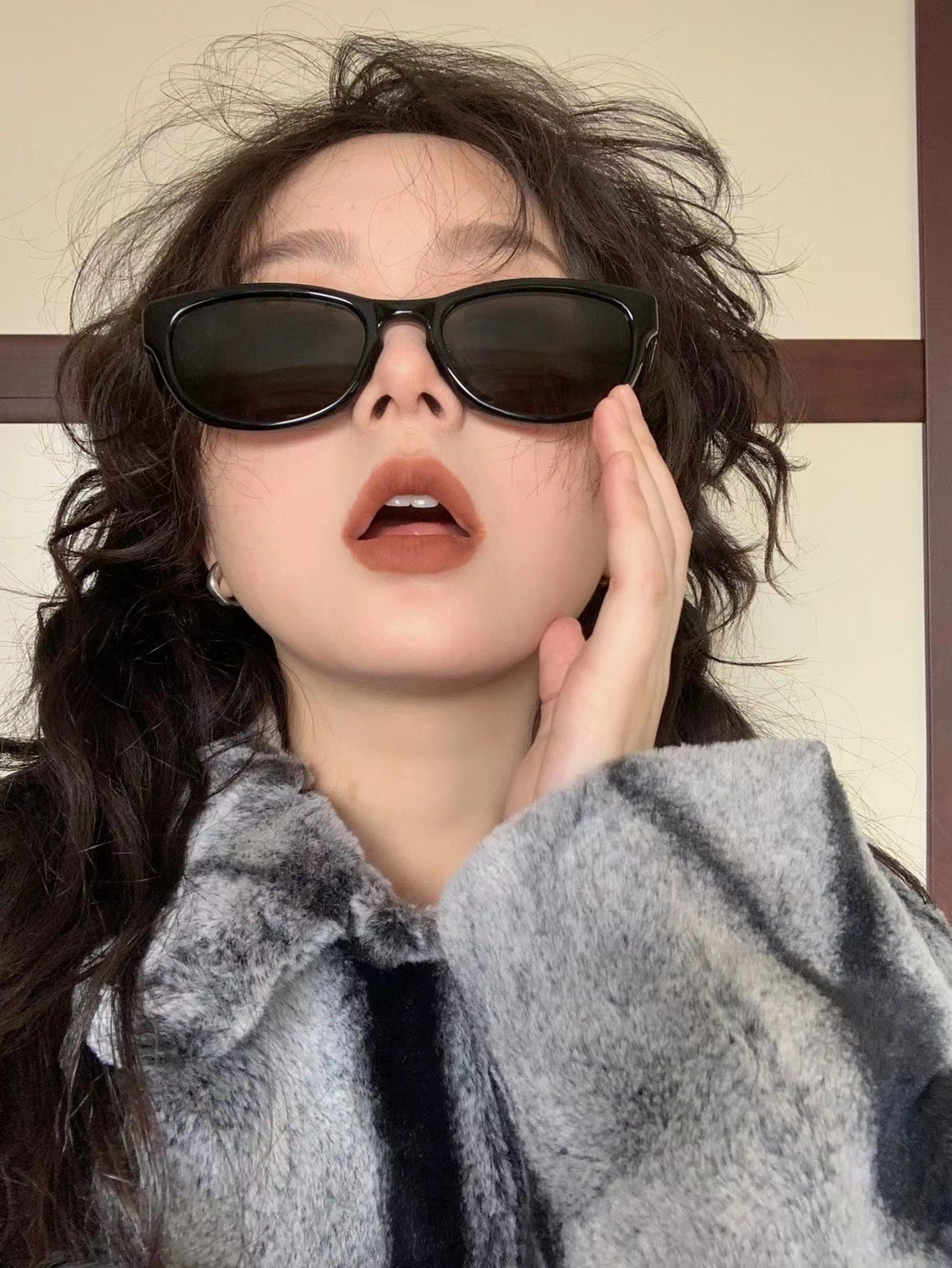 2023未来科技感GM猫眼椭圆形墨镜男ins新款街拍防紫外线太阳眼镜