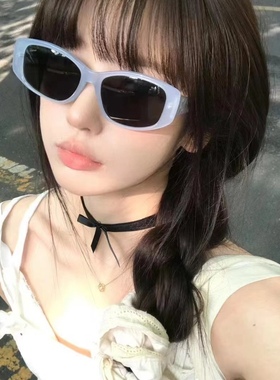 韩版ins多巴胺蓝色方形墨镜女款潮圆脸街拍高级感甜妹可爱太阳镜