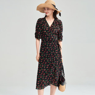 2025法式碎花樱桃印花连衣裙女夏a字系带茶歇裙减龄黑色雪纺度假