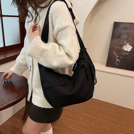 阿杰7嘎沧旅行提花布银粉马鞍同款9584